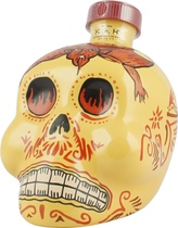Kah Tequila Reposado in Totenkopf Flasche