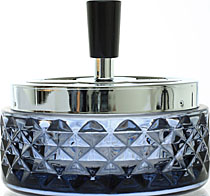Windaschenbecher aus Glas, schwarz mit chrom Deckel, Ø1 Windaschenbecher aus Glas, schwarz mit chrom Deckel, Ø1